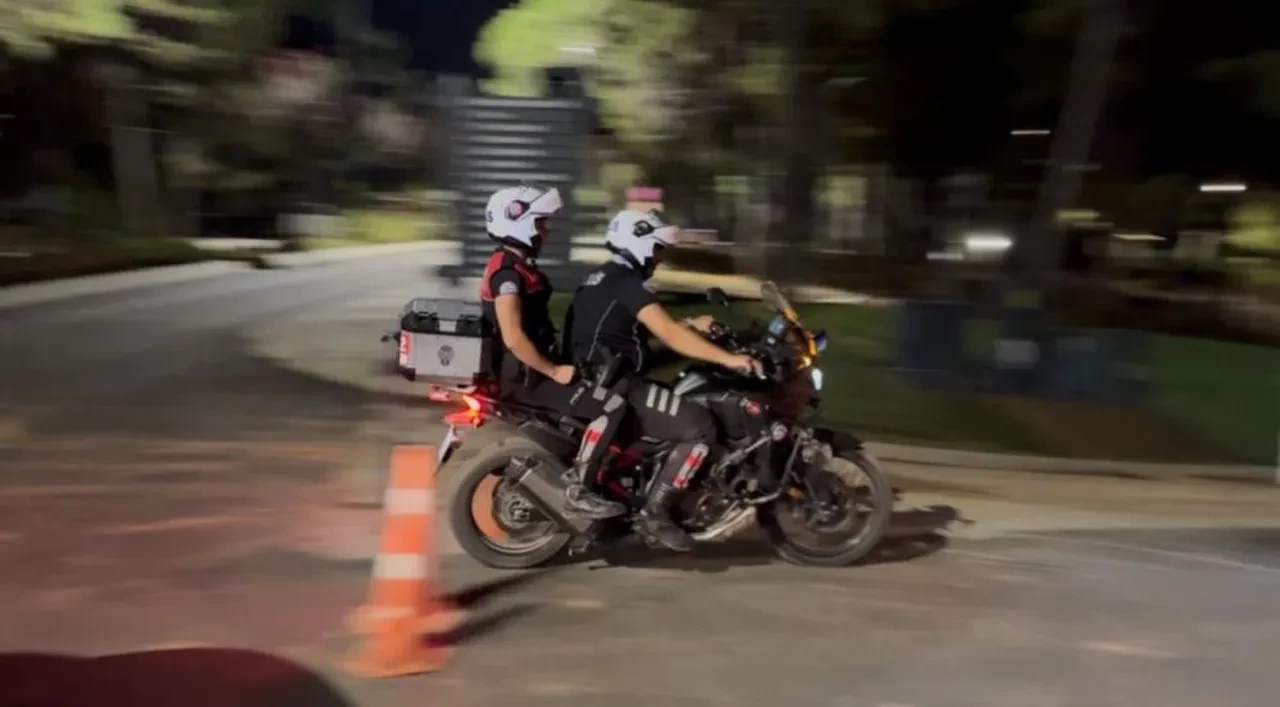 Ümraniye'de satırlı cinayet! Genç kadın boğazı kesilerek öldürüldü