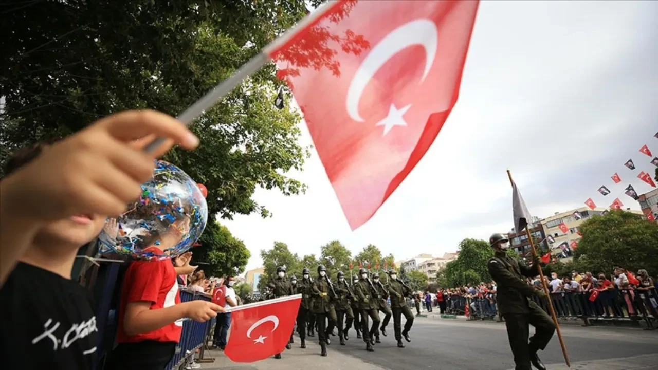 30 Ağustos resmi tatil mi? Banka, kargo, hastane, sağlık ocağı çalışma durumu 2025