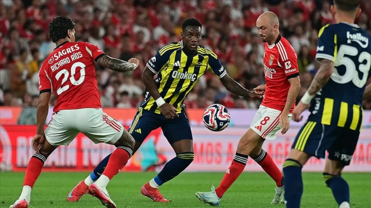 Fenerbahçe Benfica maçı TRT 1’de ŞİFRESİZ mi? Canlı yayınla ekranlara gelecek