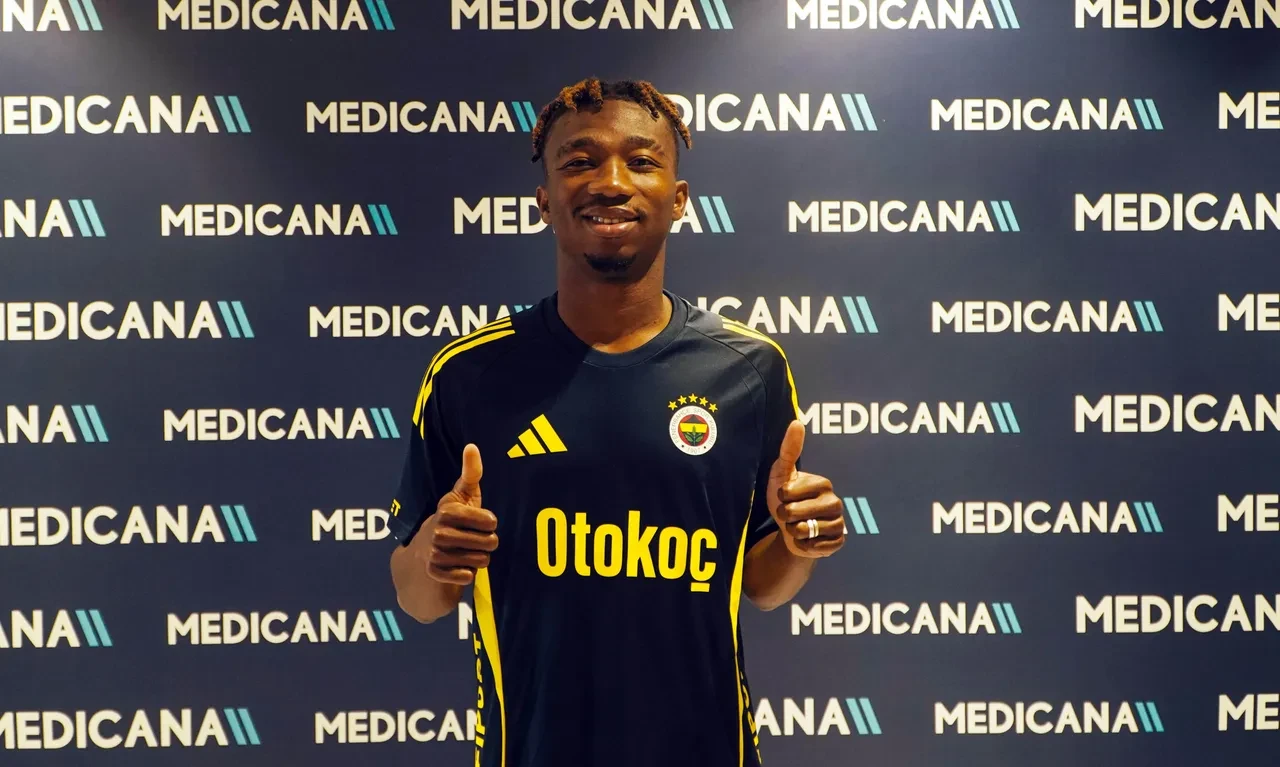 Fenerbahçe Dorgeles Nene transferini açıkladı! Mourinho hakkındaki sözleri törene damga vurdu