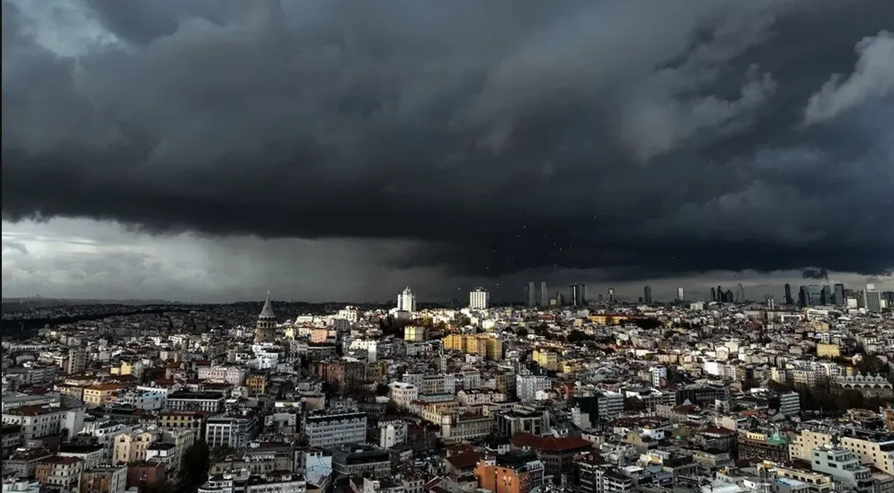 İstanbul dahil birçok ile sağanak yağmur geliyor! Meteoroloji gün verdi | 19 Ağustos hava durumu