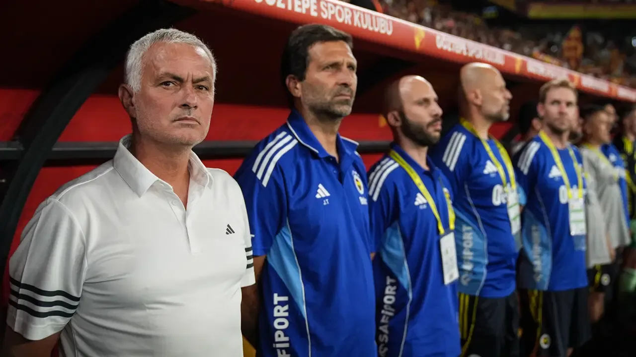 Mourinho'dan flaş sözler! 'Ekonomik gücü olmayan bir kulüpteyim'