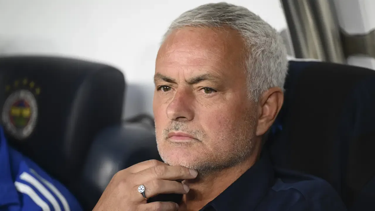 Mourinho'dan flaş sözler! 'Ekonomik gücü olmayan bir kulüpteyim'