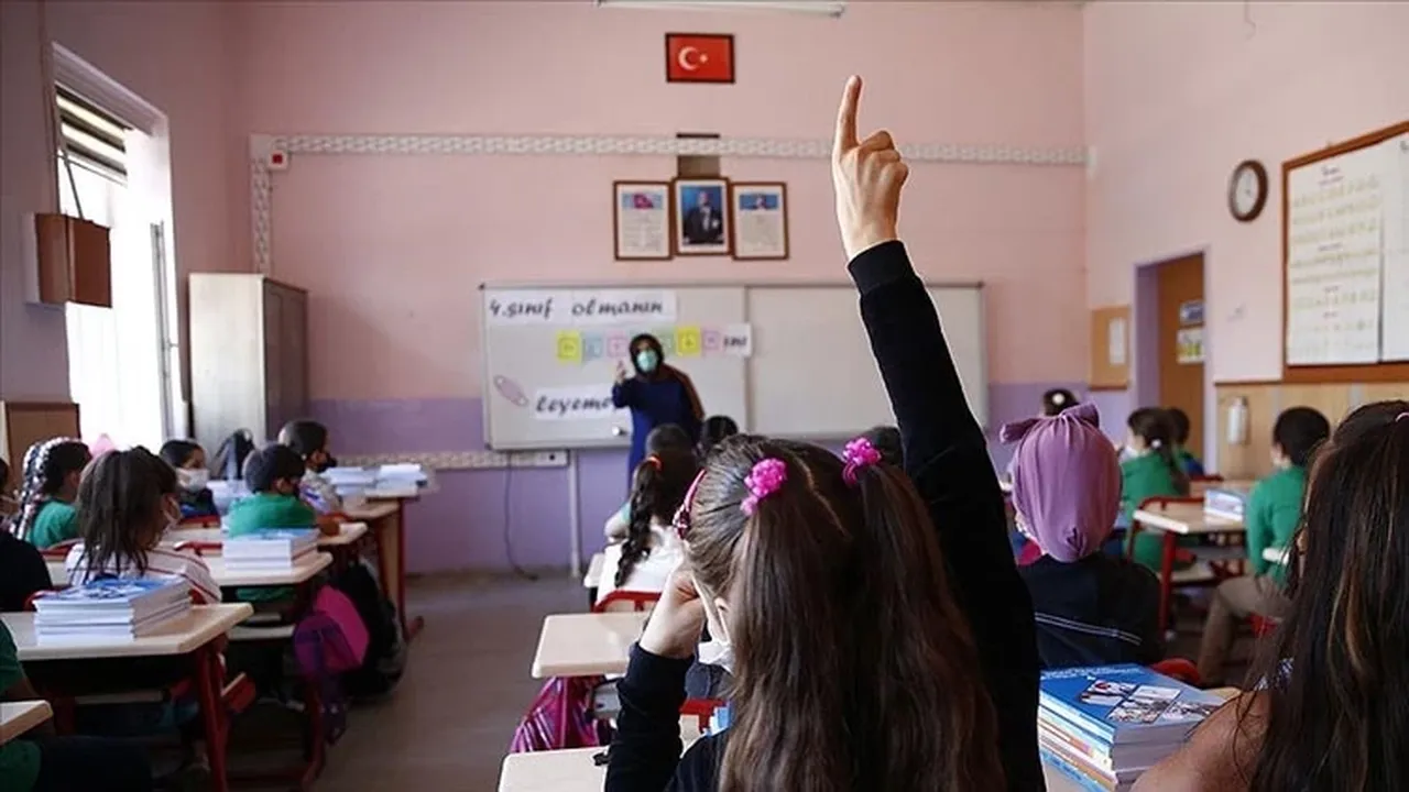 Okullarda 1. ve 2. dönem ara tatil hangi ayda ne zaman?