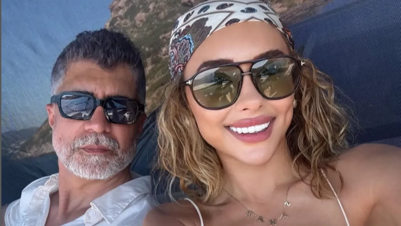 Özcan Deniz düşman çatlattı! Eşi Samar Dadgar için doğum günü sürprizi hazırladı 