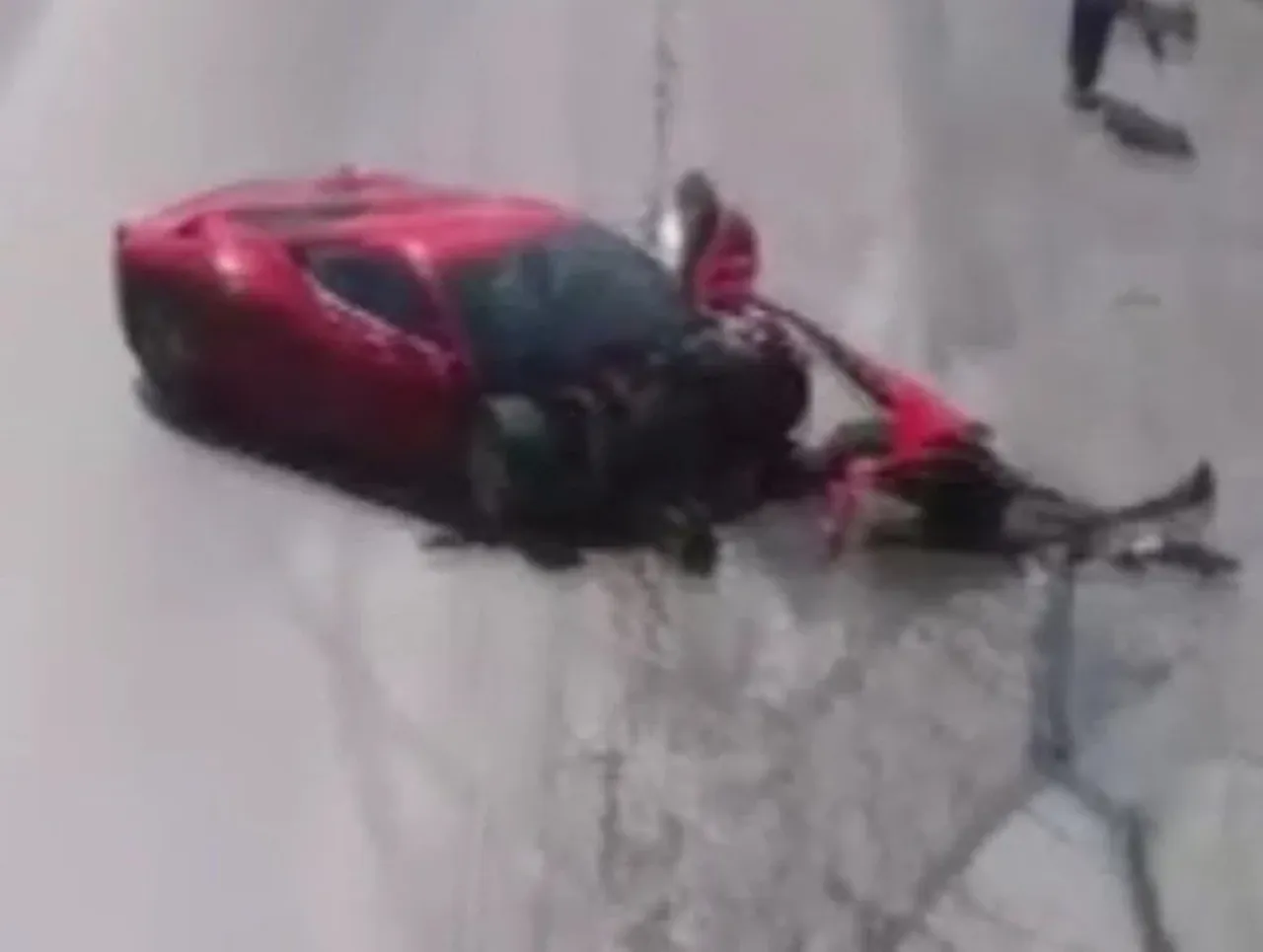 Tamir edeyim derken Ferrari'yi perte çıkardı! Tamirci Hakan Yılmaz açıkladı: 15 milyonu kim ödeyecek? 