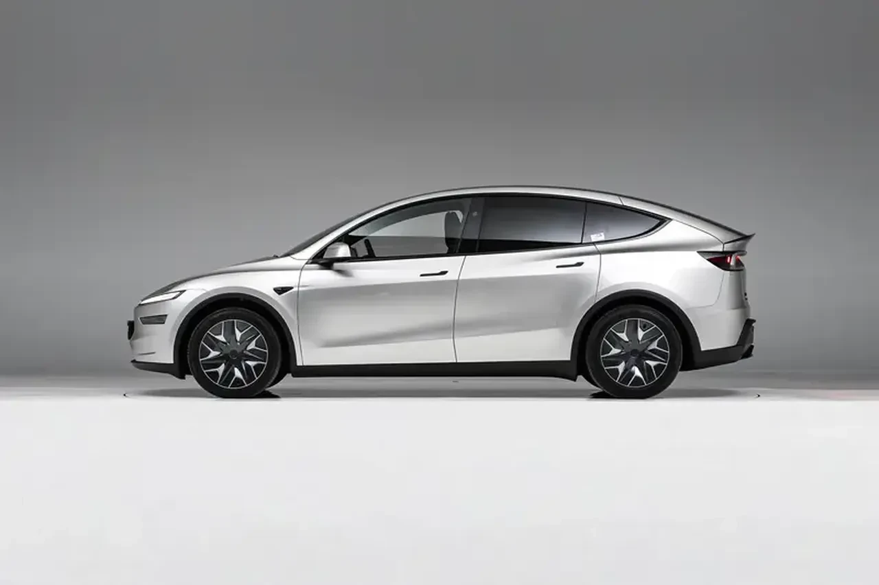 Tesla yeni Model Y L aracını duyurdu: Menziliyle dikkat çekti