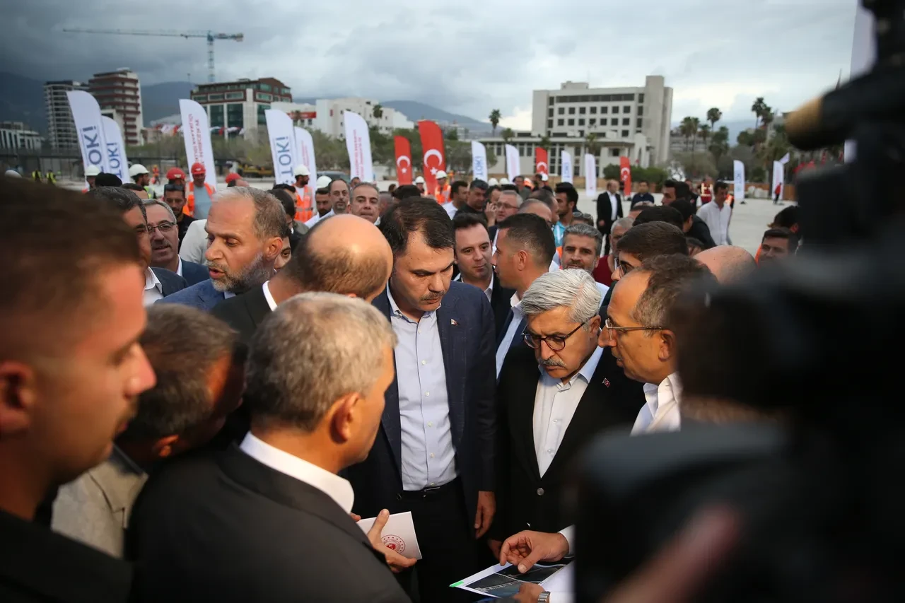 Bakan Kurum duyurdu: İskenderun Sahil Projesi 29 Ekim'de tamamlanıyor