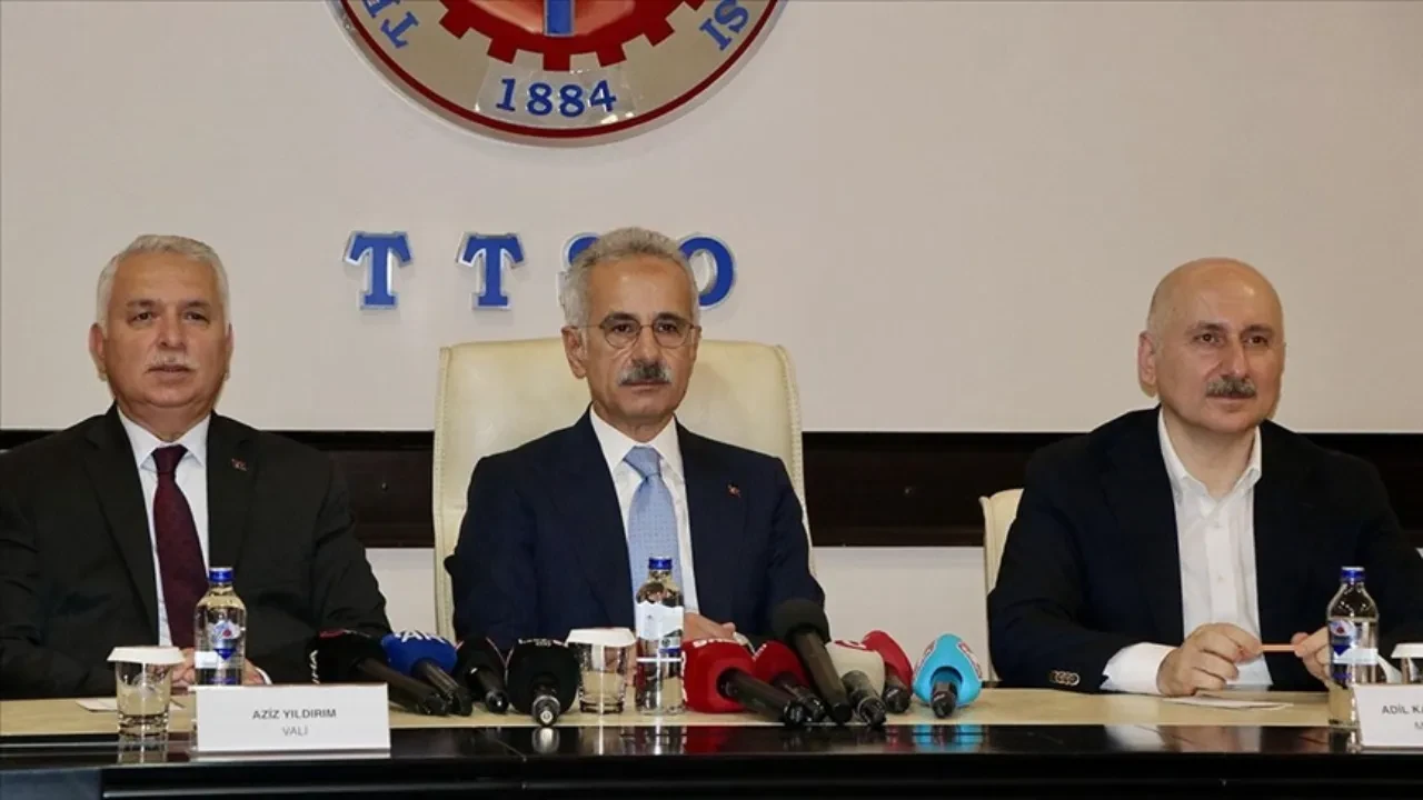 Bakan Uraloğlu: Denize yapılan üçüncü havalimanını tasarladık