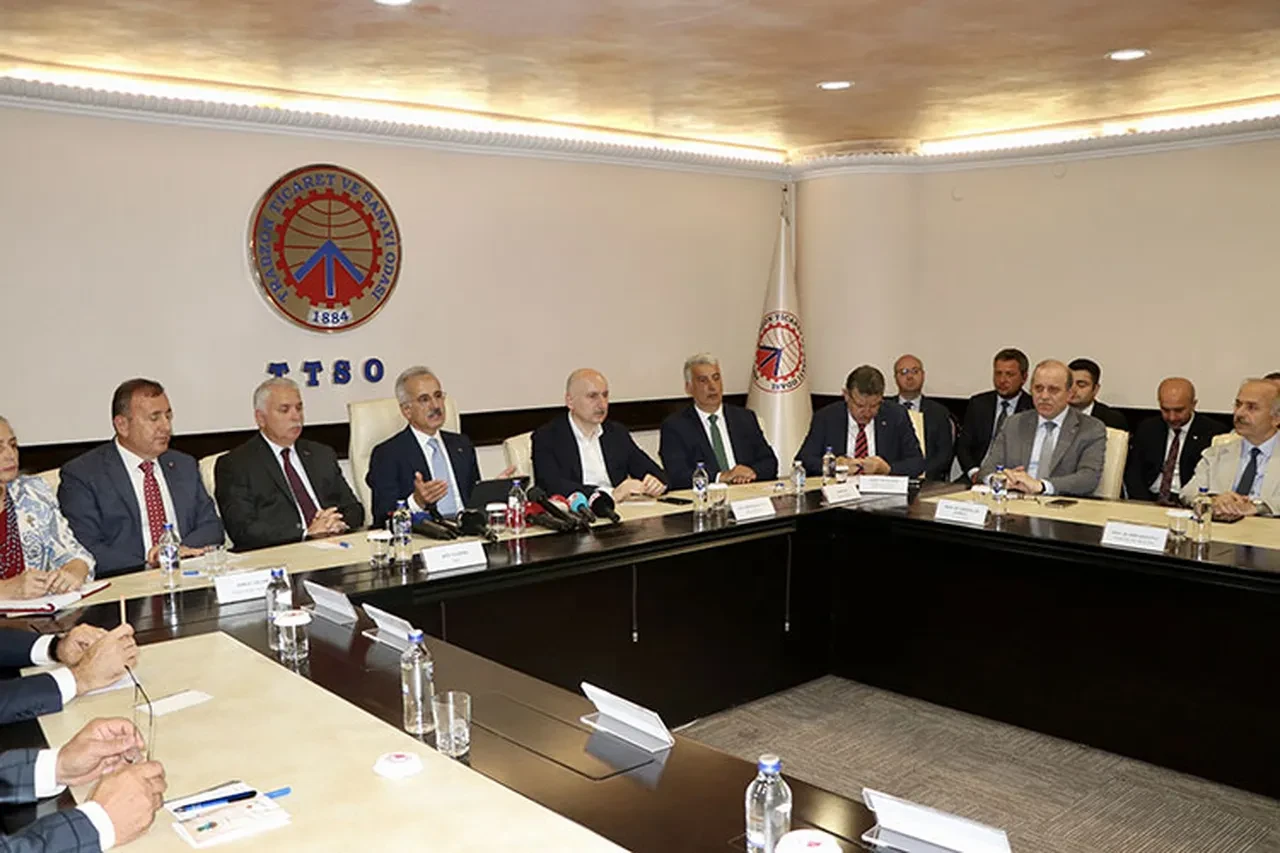 Bakan Uraloğlu: Denize yapılan üçüncü havalimanını tasarladık