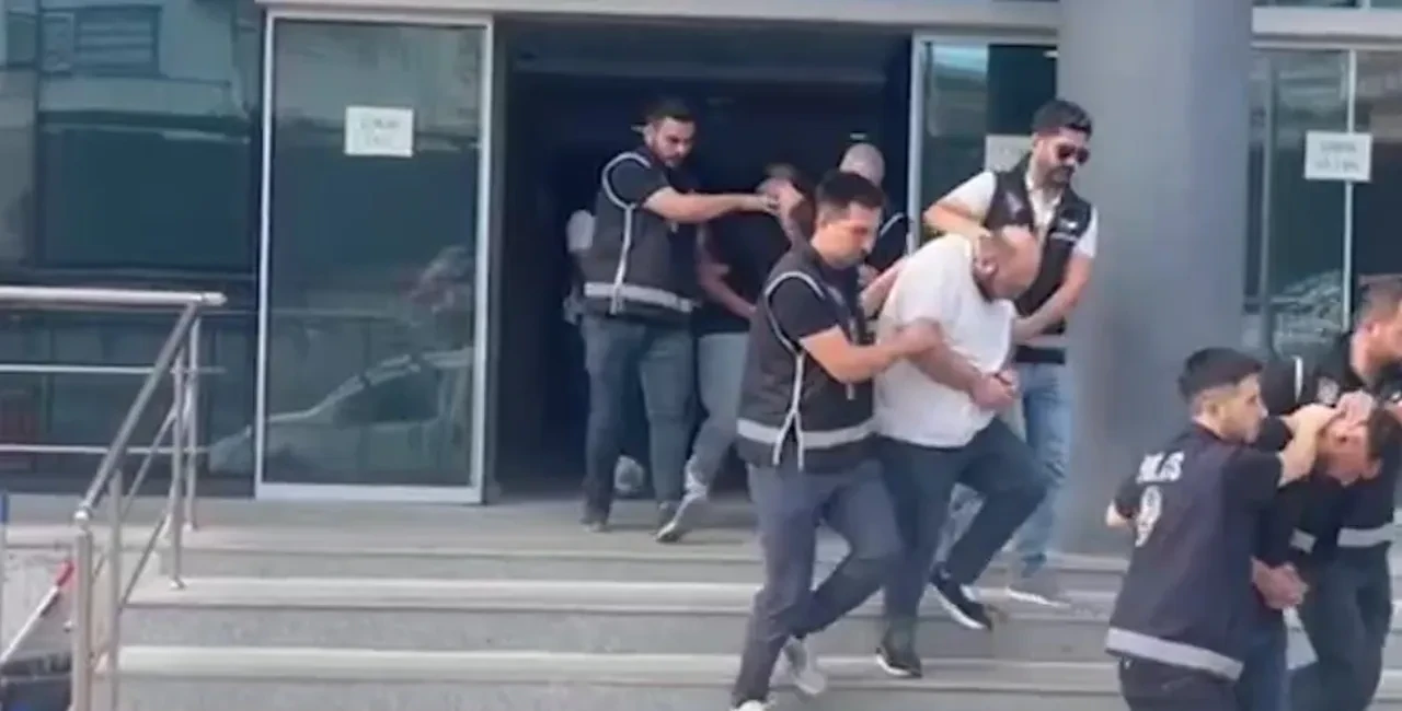 Balıkesir'i kana bulayacaklardı! 4 kişilik suç ağı çökertildi