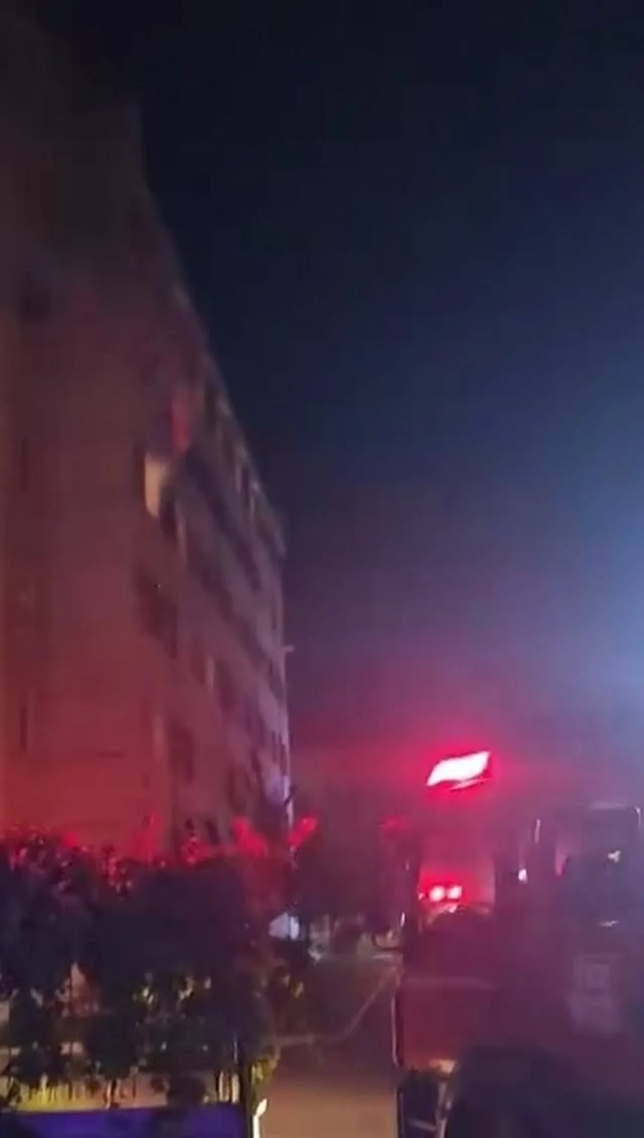 Bursa’da öğrenci yurdunda yangın çıktı: Ekipler seferber oldu