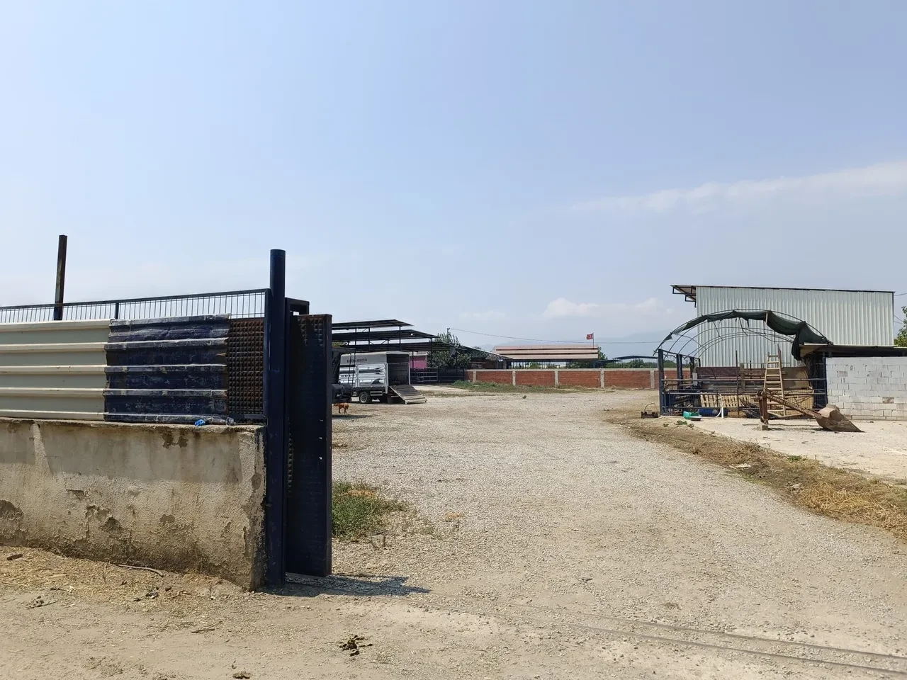 Çiftlik evinde yangın! 1 kişi ölü bulundu, 3 kişi gözaltına alındı