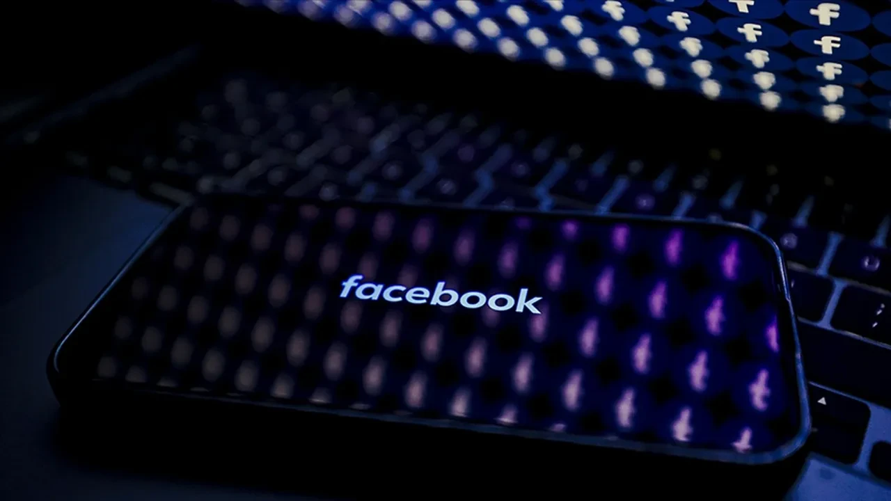 Facebook’tan insanlığı korkutan açıklama: Çok yakınız