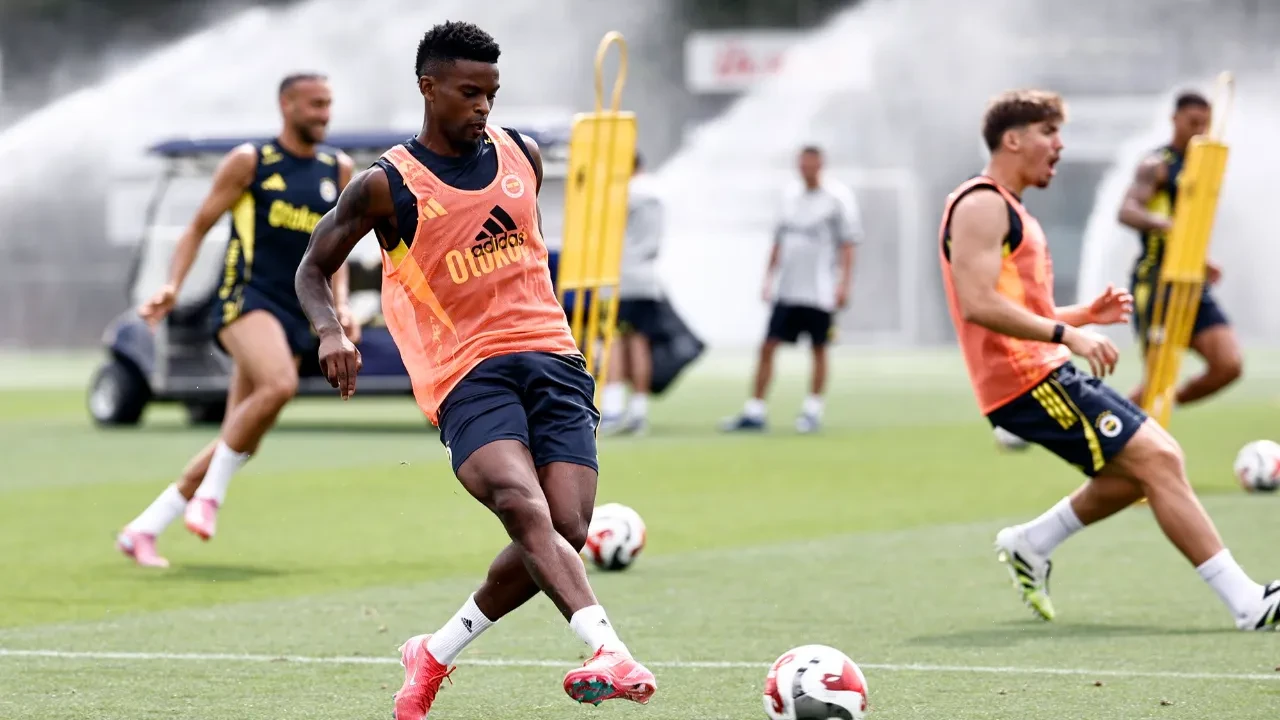 Fenerbahçe, Feyenoord maçının hazırlıklarını sürdürdü