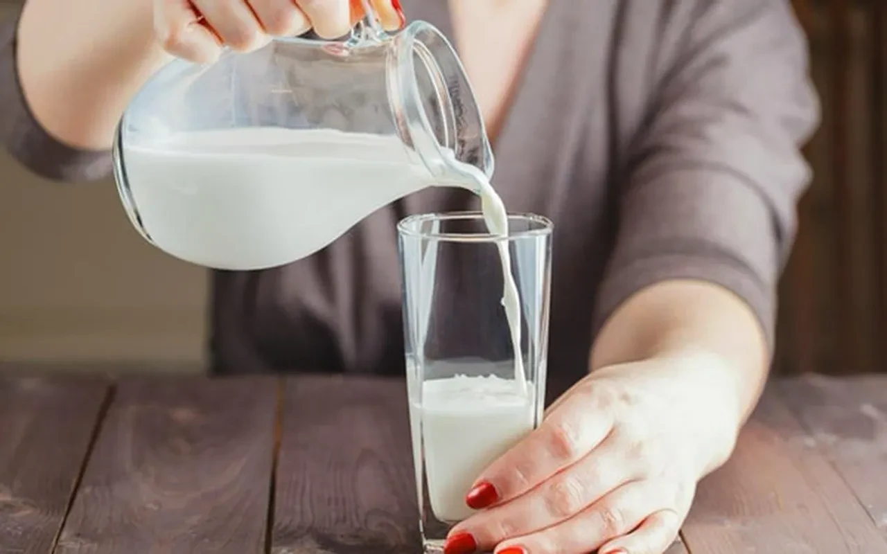 Kentte taklit ürünlere karşı harekete geçildi: 1.5 ton küflenmiş ve bozulmuş süt ele geçirildi