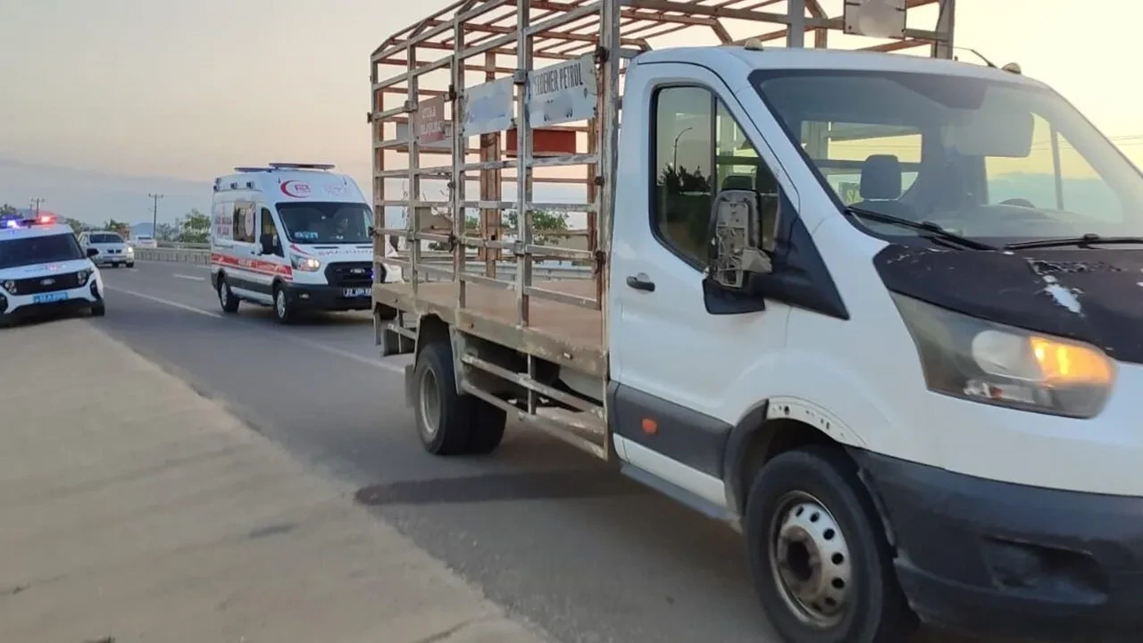 Koşu yapan sporcuya tüp kamyonu çarptı