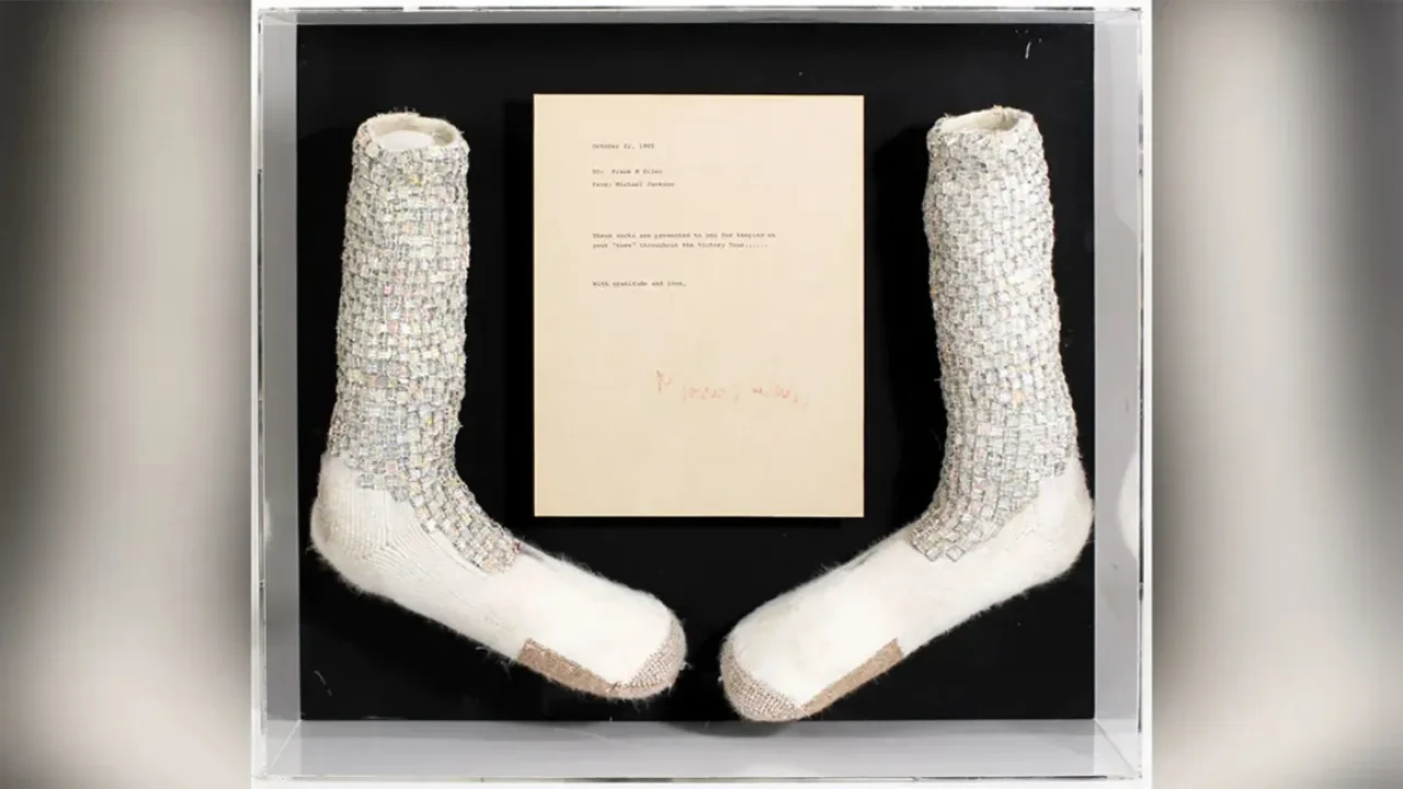 Michael Jackson çorabı satışa çıktı! Rekor fiyat teklif edildi
