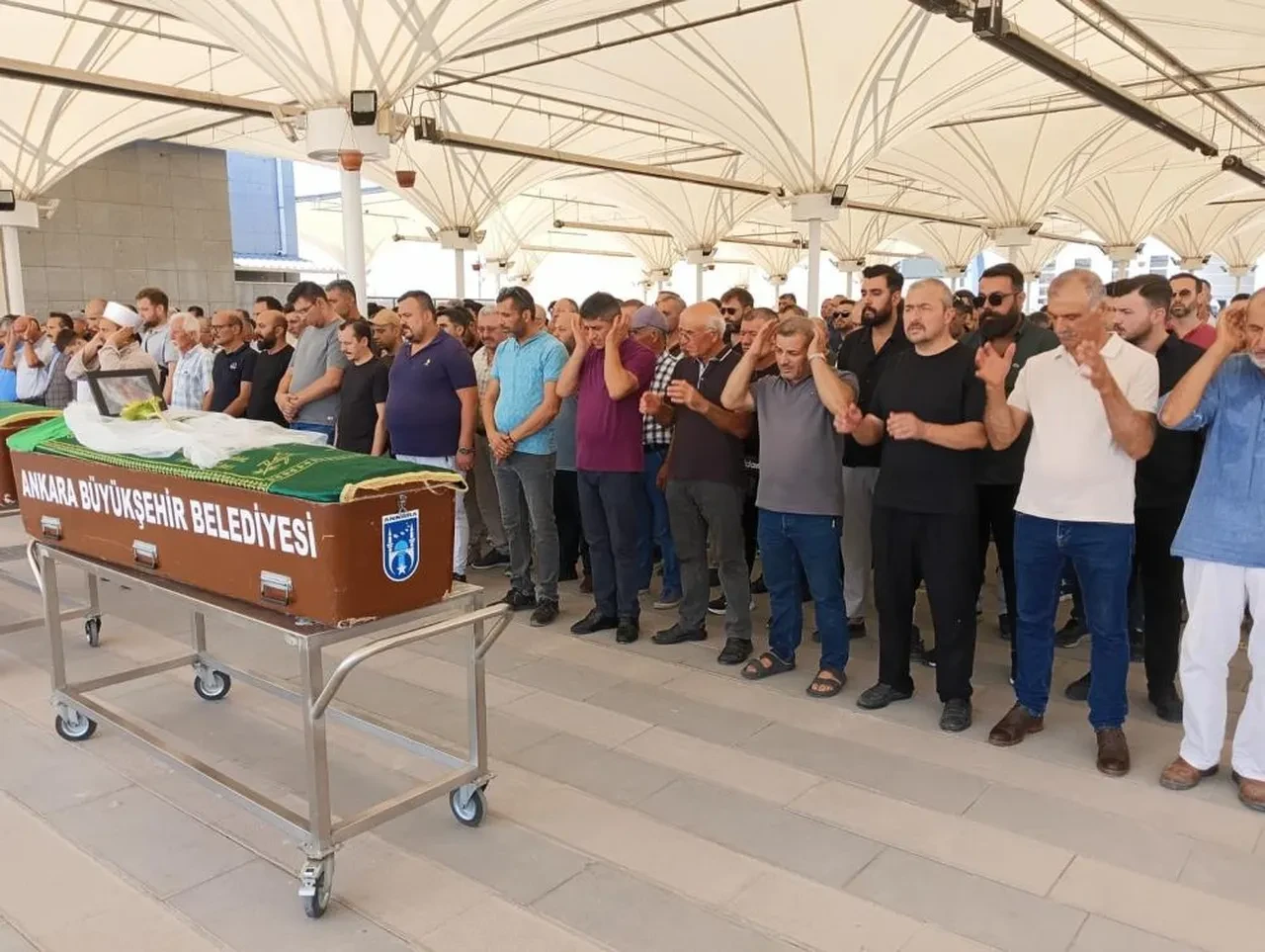 Misafir çocuk ev sahibi kadını öldürdü! Alkol ve uyuşturucu detayı