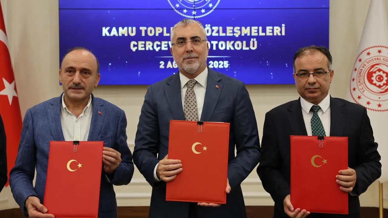 Toplu sözleşme protokolü imzalandı: Bakan Işıkhan'dan kamu işçisi zammına ilişkin açıklama
