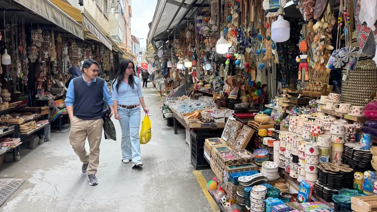 Turistlerden hediyelik eşya alışverişi için rekor harcama