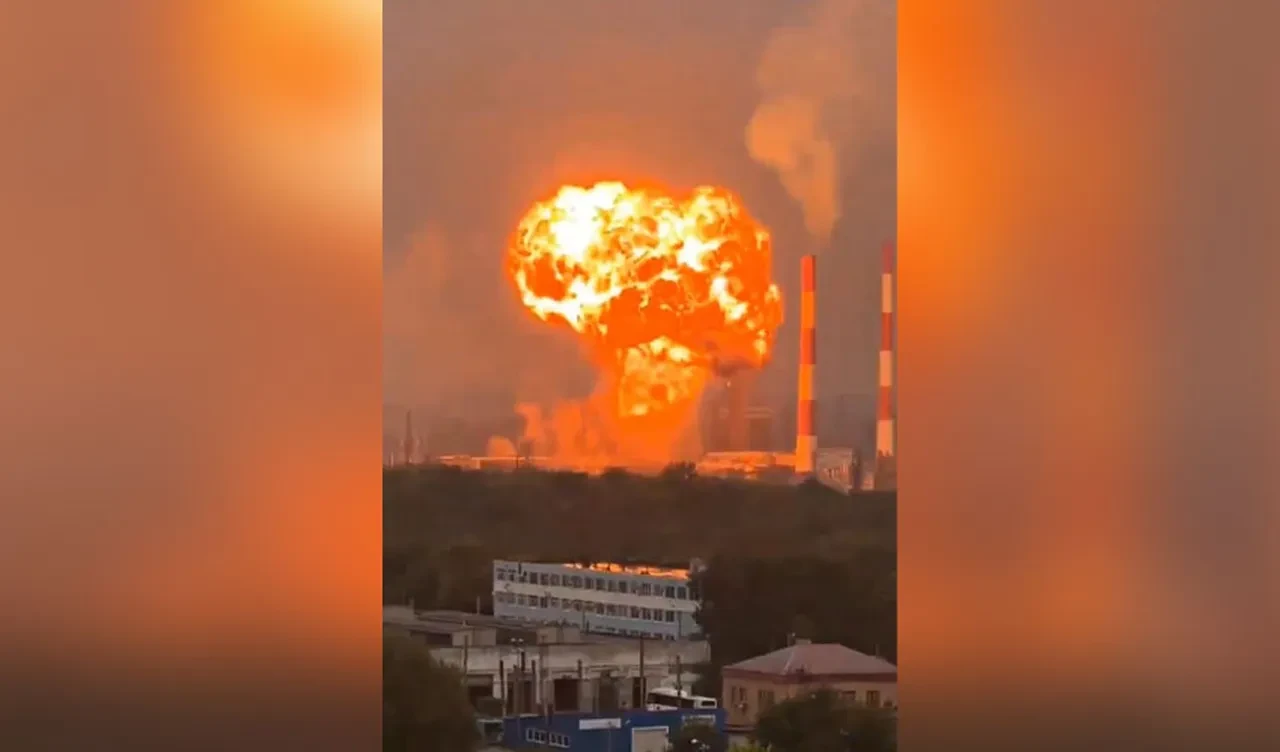 Ukrayna'dan Rusya'ya İHA'lı saldırı! Petrol tesisleri havaya uçuruldu hedef aldı