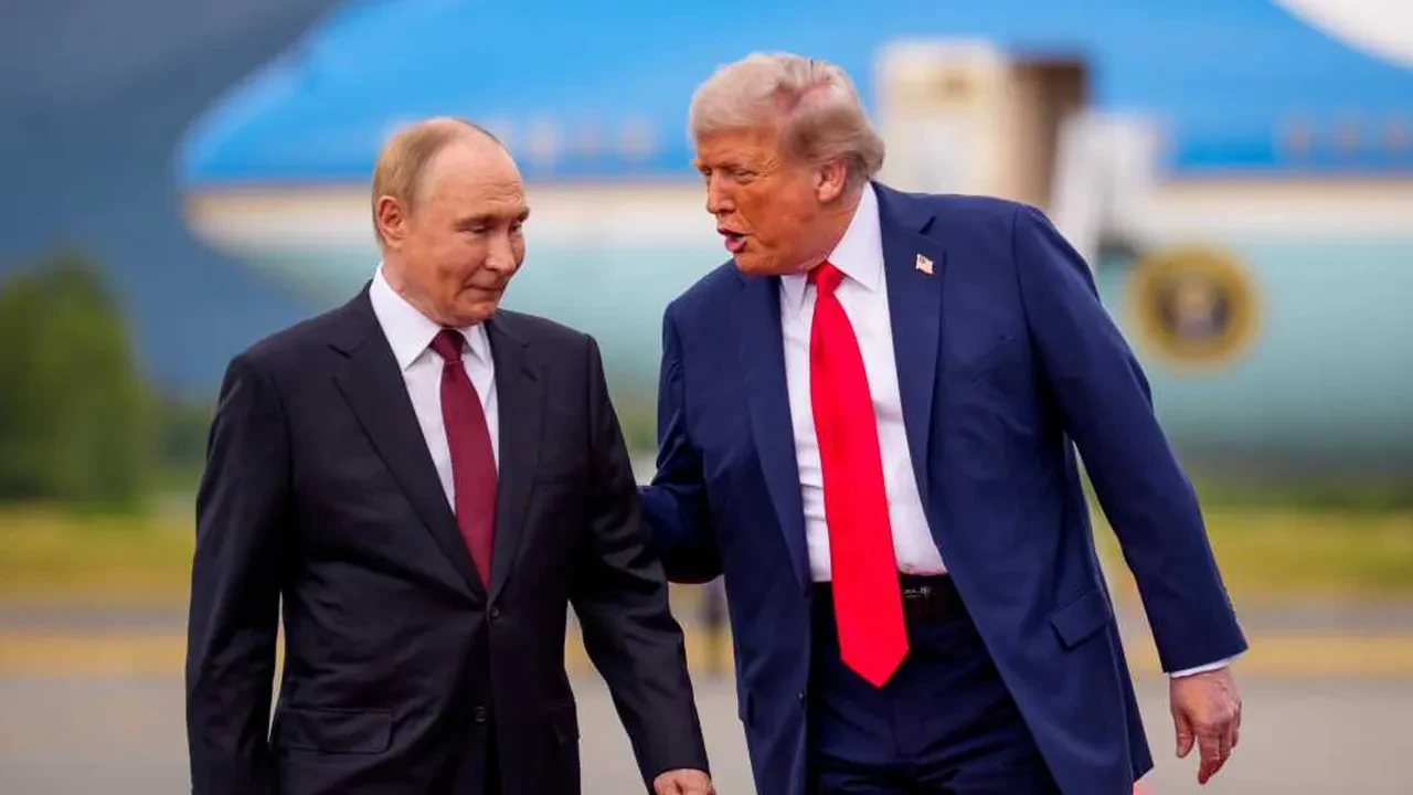 Cumhurbaşkanı Erdoğan, Putin ile görüştü! Gündem Alaska'daki zirve