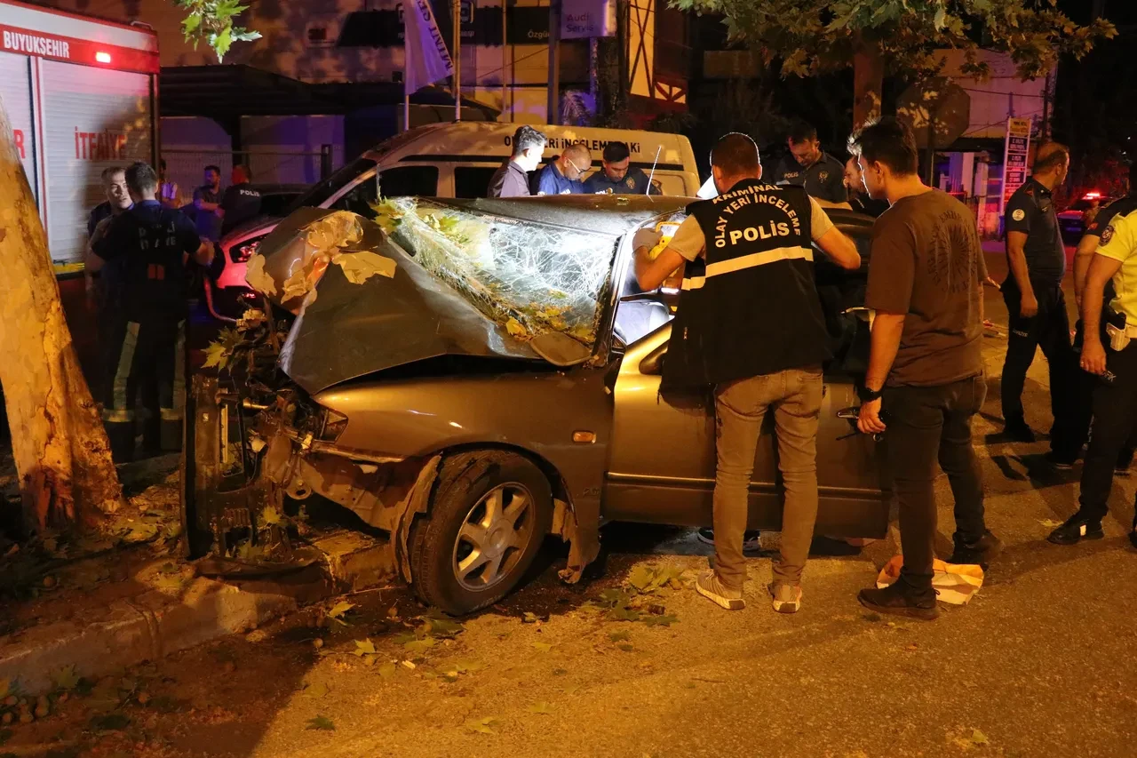 Doğum günü dönüşü yürek burkan görüntü! Nişanlı çift kazada can verdi