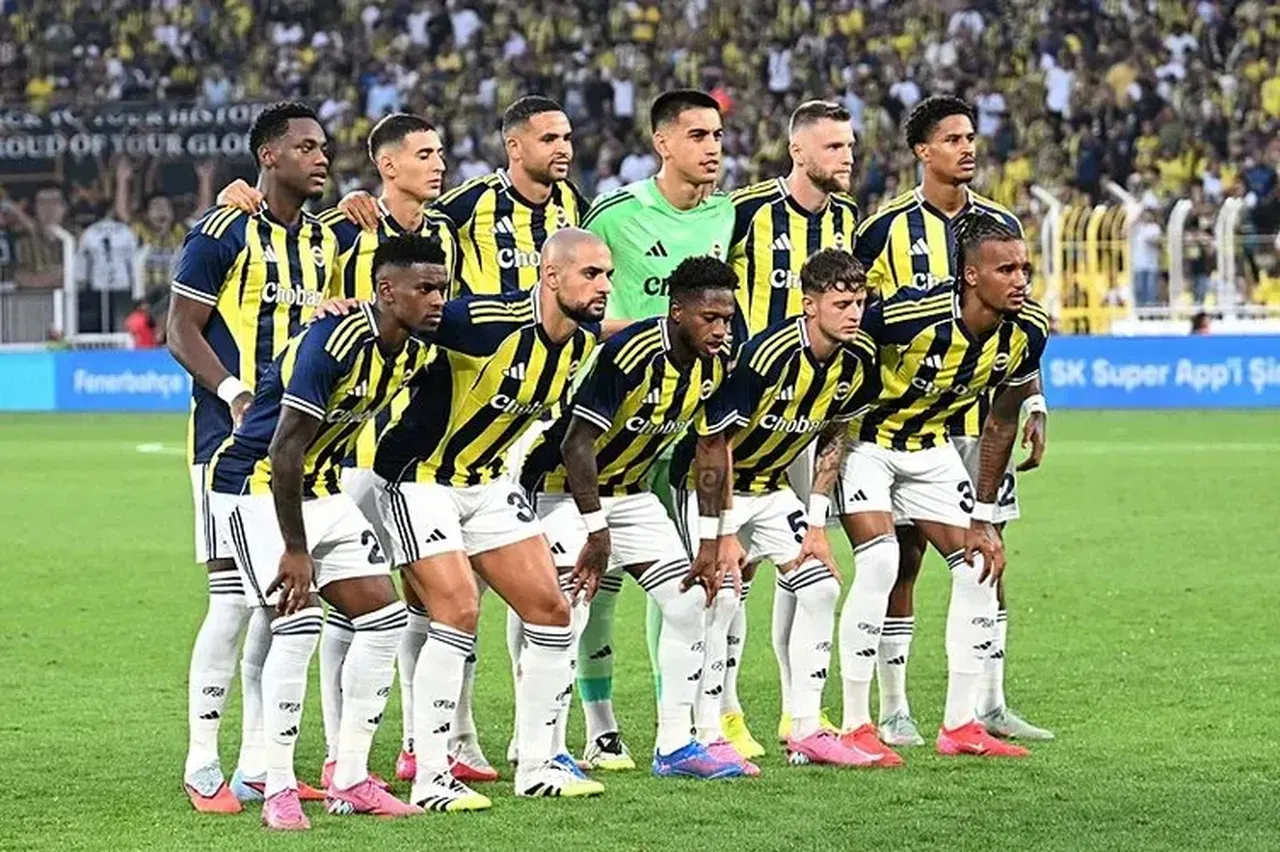 Fenerbahçe Benfica maçı nerede izlenir, hangi kanalda şifresiz? Kadıköy'de büyük karşılaşma