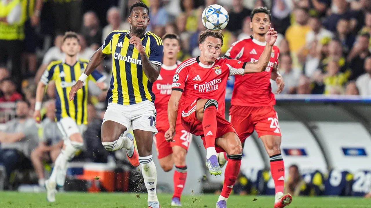 Fenerbahçe Şampiyonlar Ligi play-off ilk maçında Benfica ile golsüz berabere kaldı