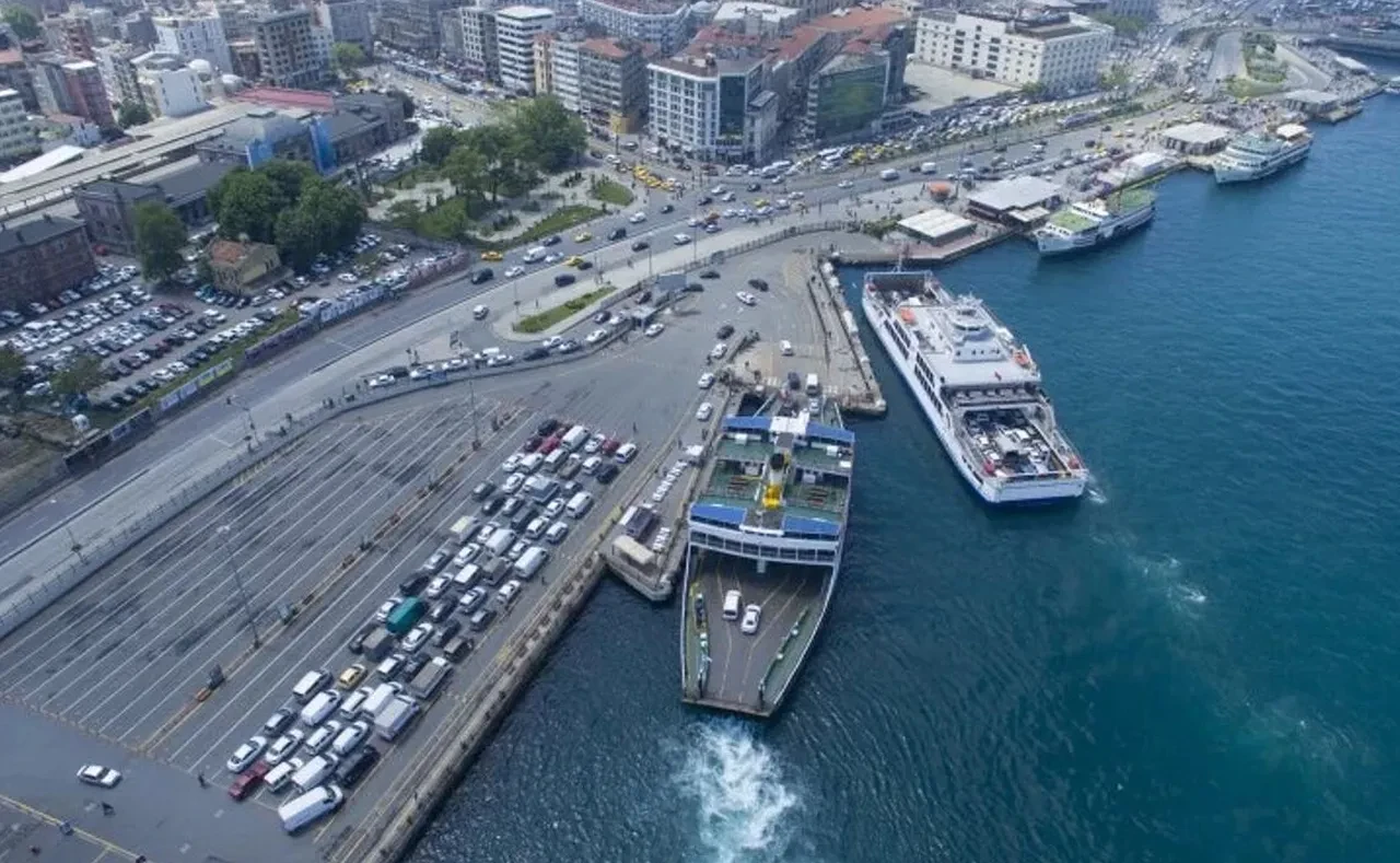 İstanbul için flaş kararlar! Arabalı vapur hattı taşınıyor, otobüs öncelikli şerit geliyor
