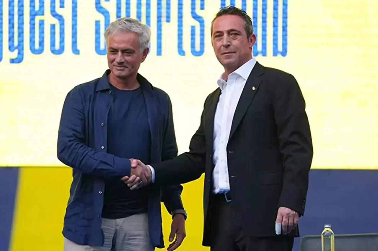 Jose Mourinho resti çekti! Fenerbahçe yönetimi ile karşı karşıya