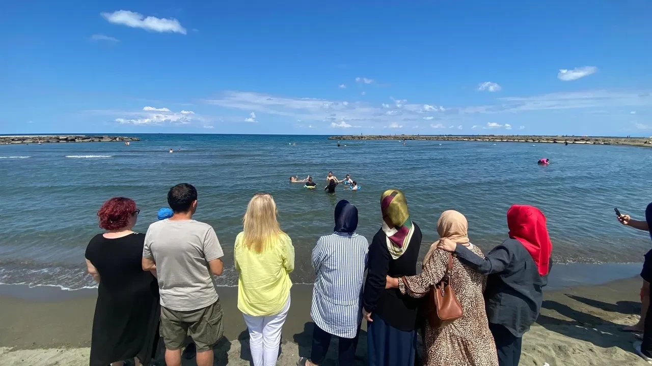 Karadeniz’de örnek proje: Trabzon’da engelsiz plaj hizmeti