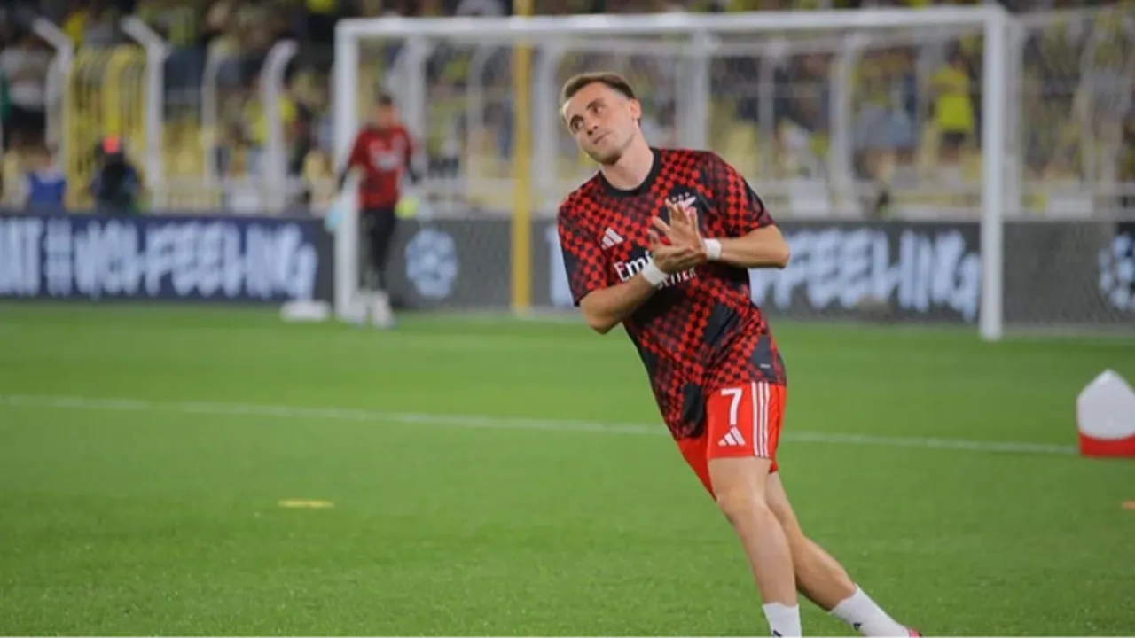 Kerem Aktürkoğlu transferi iptal mi oldu? Fenerbahçe’ye gideceği konuşuluyordu