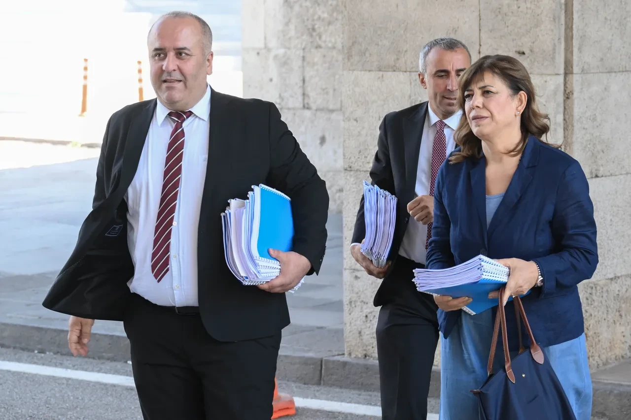 Komisyona 1980'de gözaltında kaybolan Hayrettin Eren'in kardeşinin sözleri damga vurdu! Mehmet Ağar'ın da ismini verip 'Açıklansın' dedi