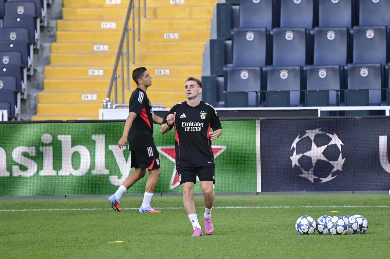 Portekiz basınından şaşkına çeviren Kerem Aktürkoğlu iddiası! 'Fenerbahçe maçına bileniyor'