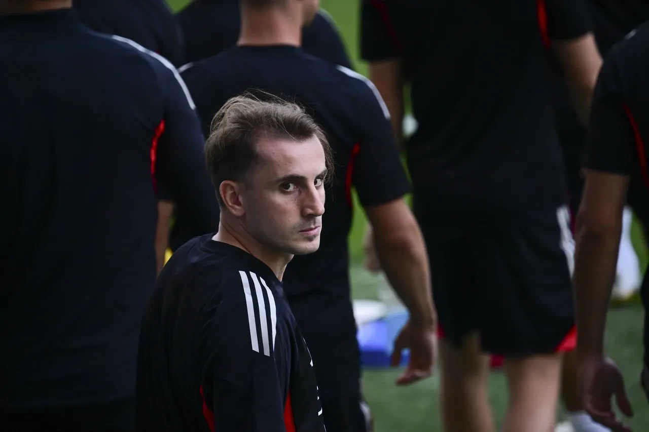 Portekiz basınından şaşkına çeviren Kerem Aktürkoğlu iddiası! 'Fenerbahçe maçına bileniyor'