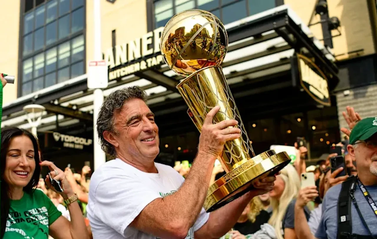 Spor tarihinin en büyük satışı gerçekleşti! Tam 6,1 milyar dolar