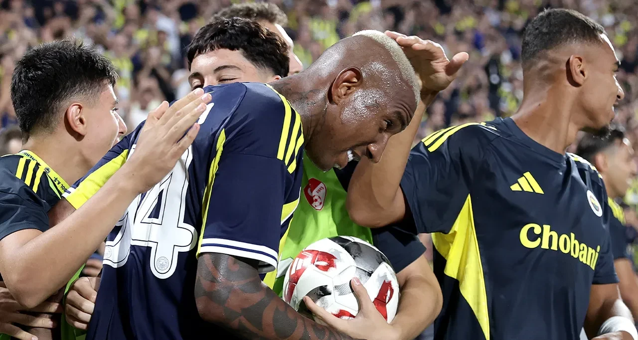 TRT 1 şifresiz nasıl izlenir? CANLI Fenerbahçe Benfica maçı başlıyor