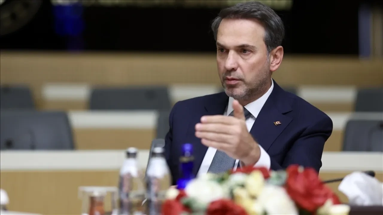 Bakan Bayraktar açıkladı: Hedef 16 milyon haneye yerli gaz