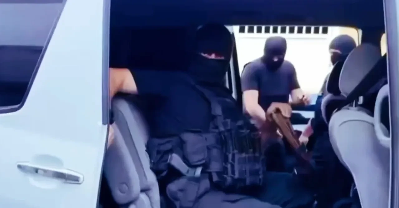 Bakan Yerlikaya duyurdu! Kırmızı bültenle aranan 3 kişi Türkiye'ye getirildi: Aralarında suç örgütü lideri de var