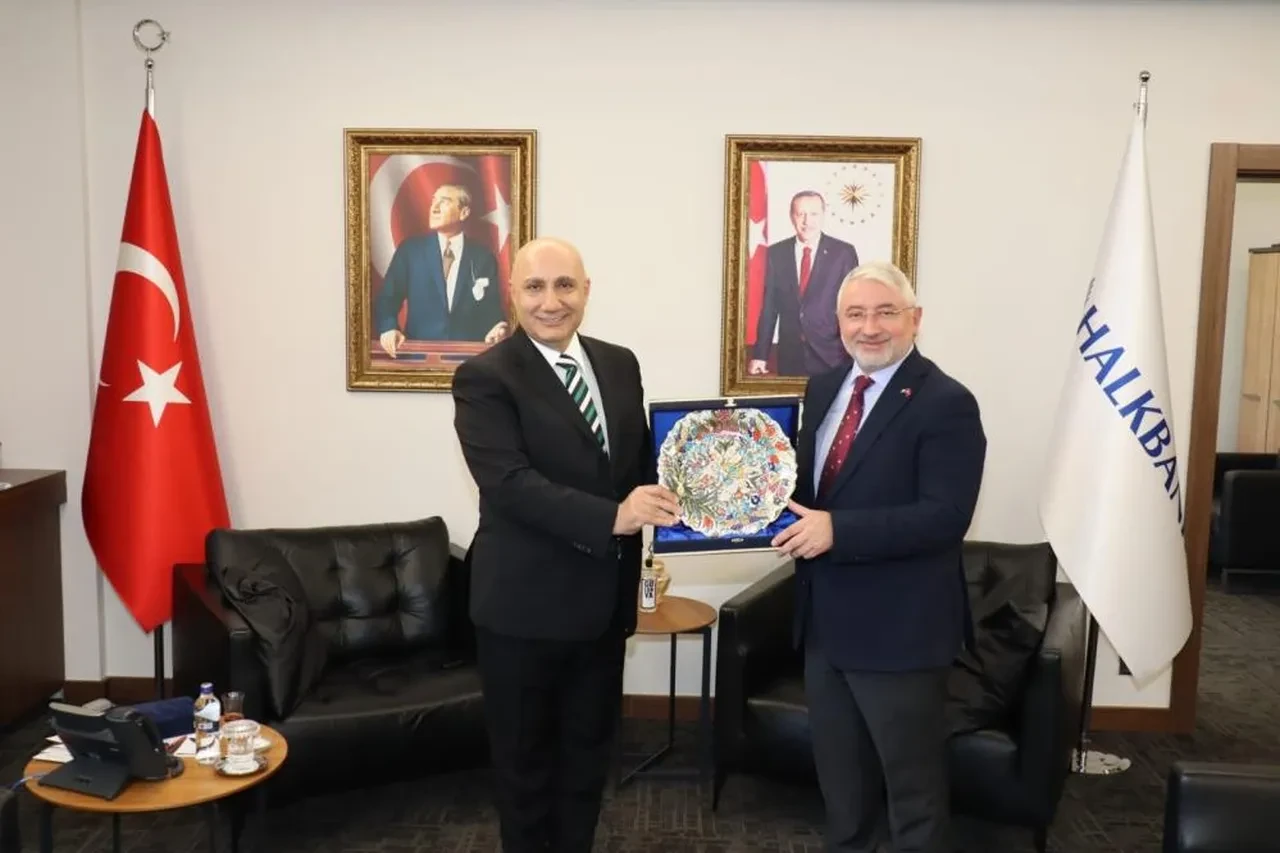 Çorum Belediyesi çalışanları bayram etti! Tam 90 bin lira alacaklar