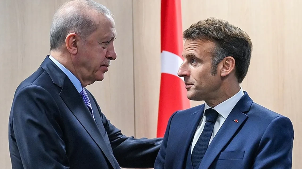 Cumhurbaşkanı Erdoğan, Emanuel Macron ile görüştü