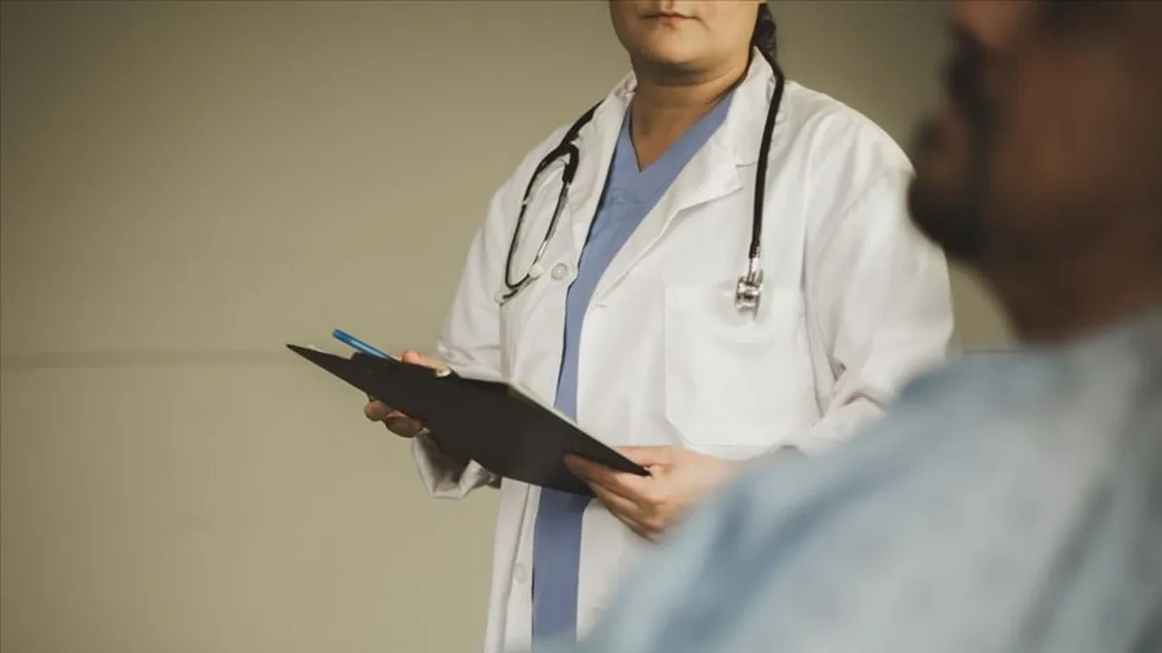 Devlet hastanelerinde yeni dönem başlıyor! Mesai saatleri değişti