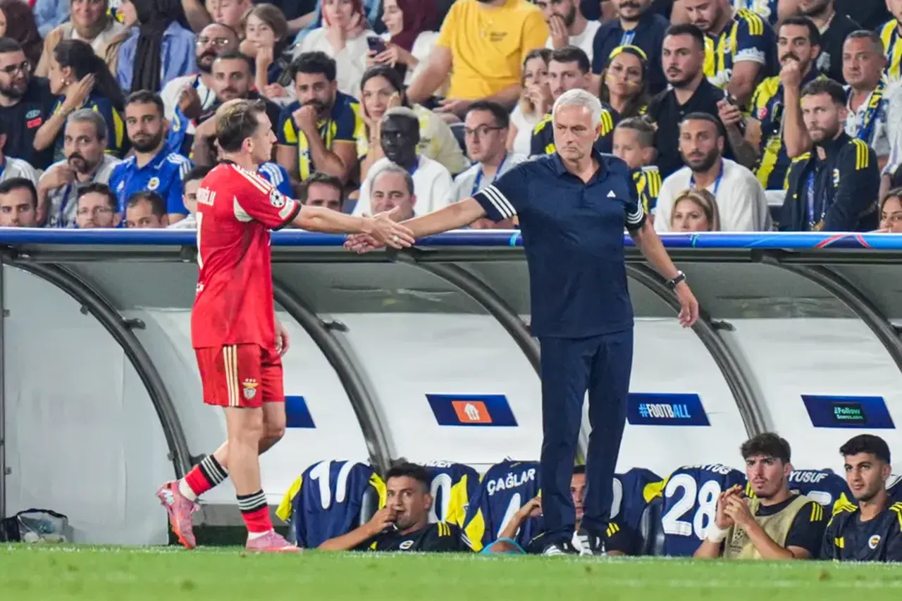 Fenerbahçe Benfica maçı sonrası Jose Mourinho'dan tepki çeken sözler! Benim çözümüm yok