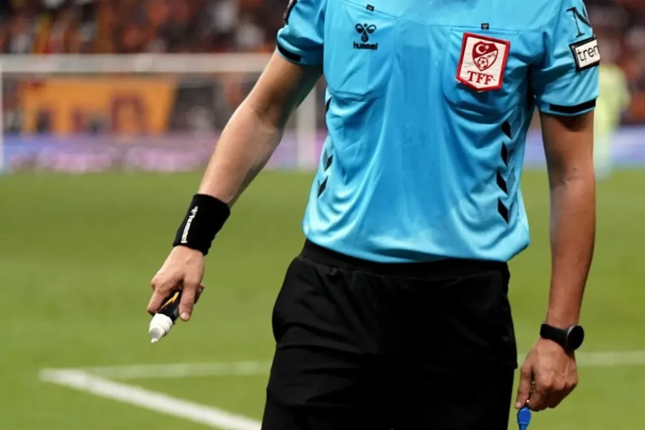 Fenerbahçe Kocaelispor maçı hakemi kim? Mehmet Türkmen Fenerbaçhe karnesi, yönettiği maçlar