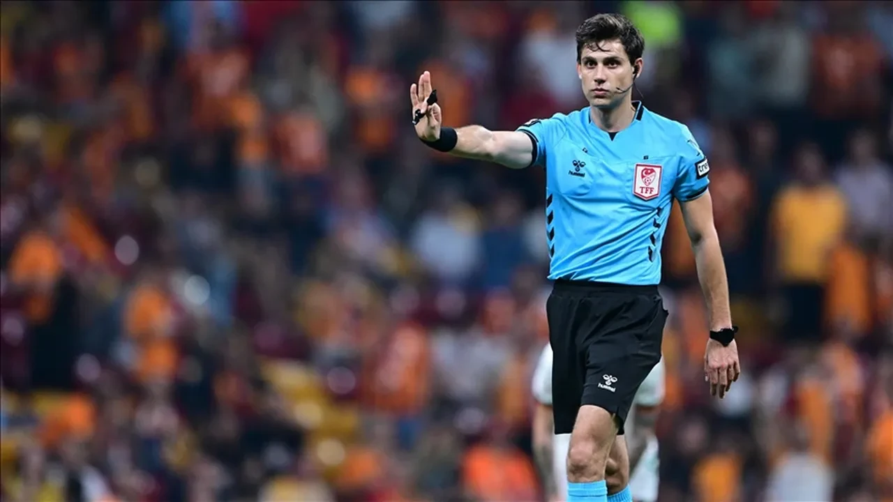 Fenerbahçe Kocaelispor maçı hakemi kim? Mehmet Türkmen Fenerbaçhe karnesi, yönettiği maçlar