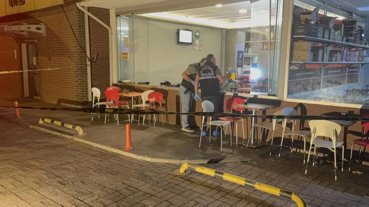 Hastane kantininde silahlı erkek şiddeti! Eşini ve arkadaşını yaraladı