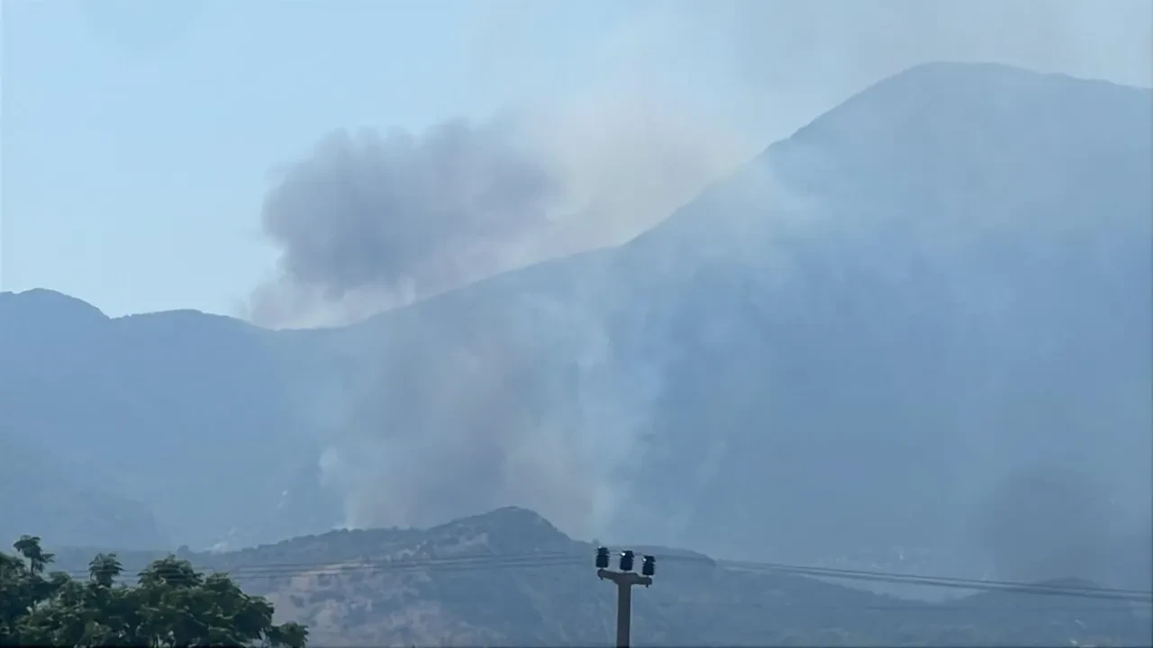Muğla orman yangını söndürüldü mü son dakika? Seydikemer yangınında dumanlar yükseliyor