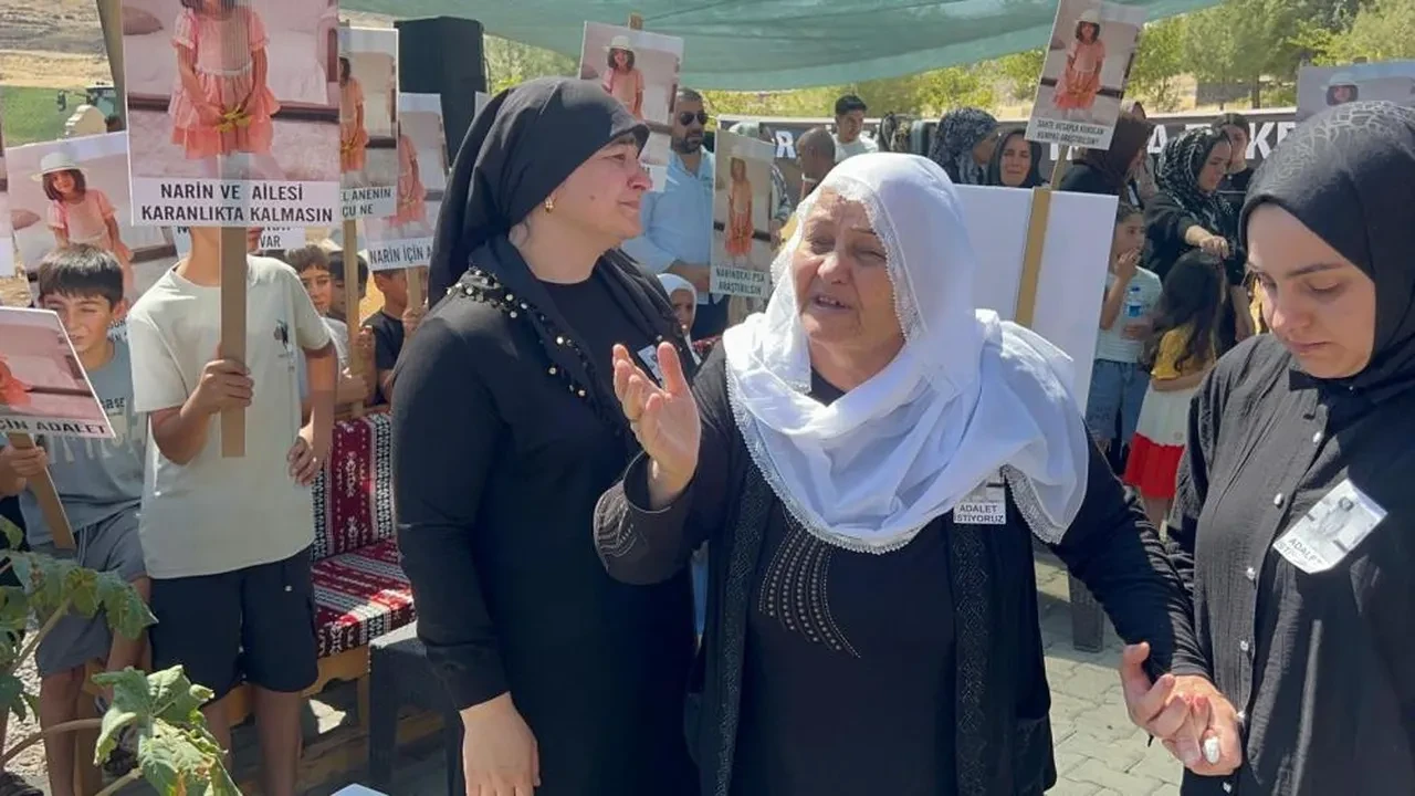 Narin'in mezarı başında kahreden ağıt! "Canımızı aldılar, evimizi başımıza yıktılar''